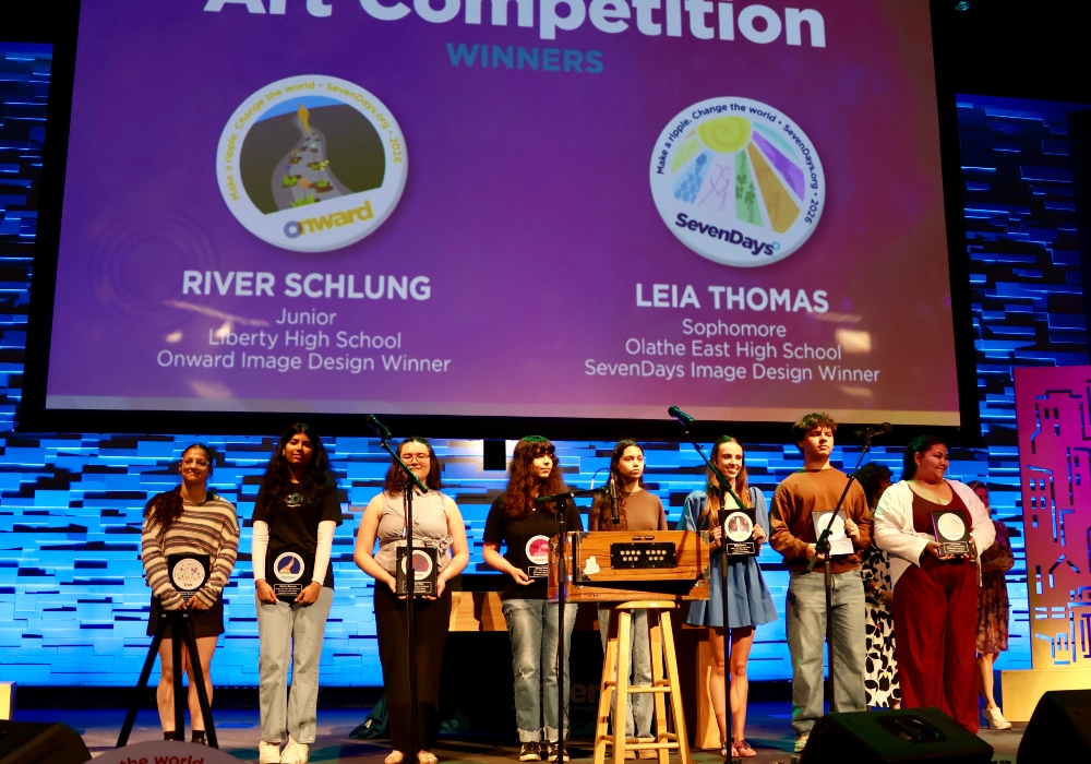 Art Winners on Stage - 1000x700